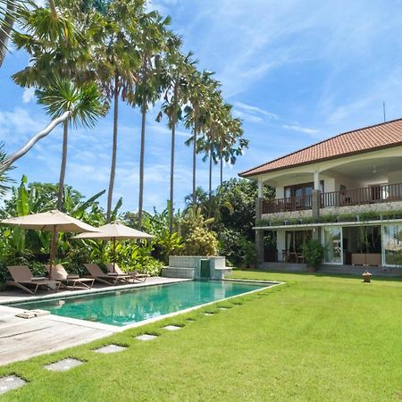 Villa Yenian By Villa Finder Canggu Exteriér fotografie