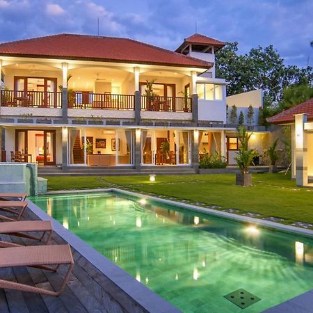 Villa Yenian By Villa Finder Canggu Exteriér fotografie