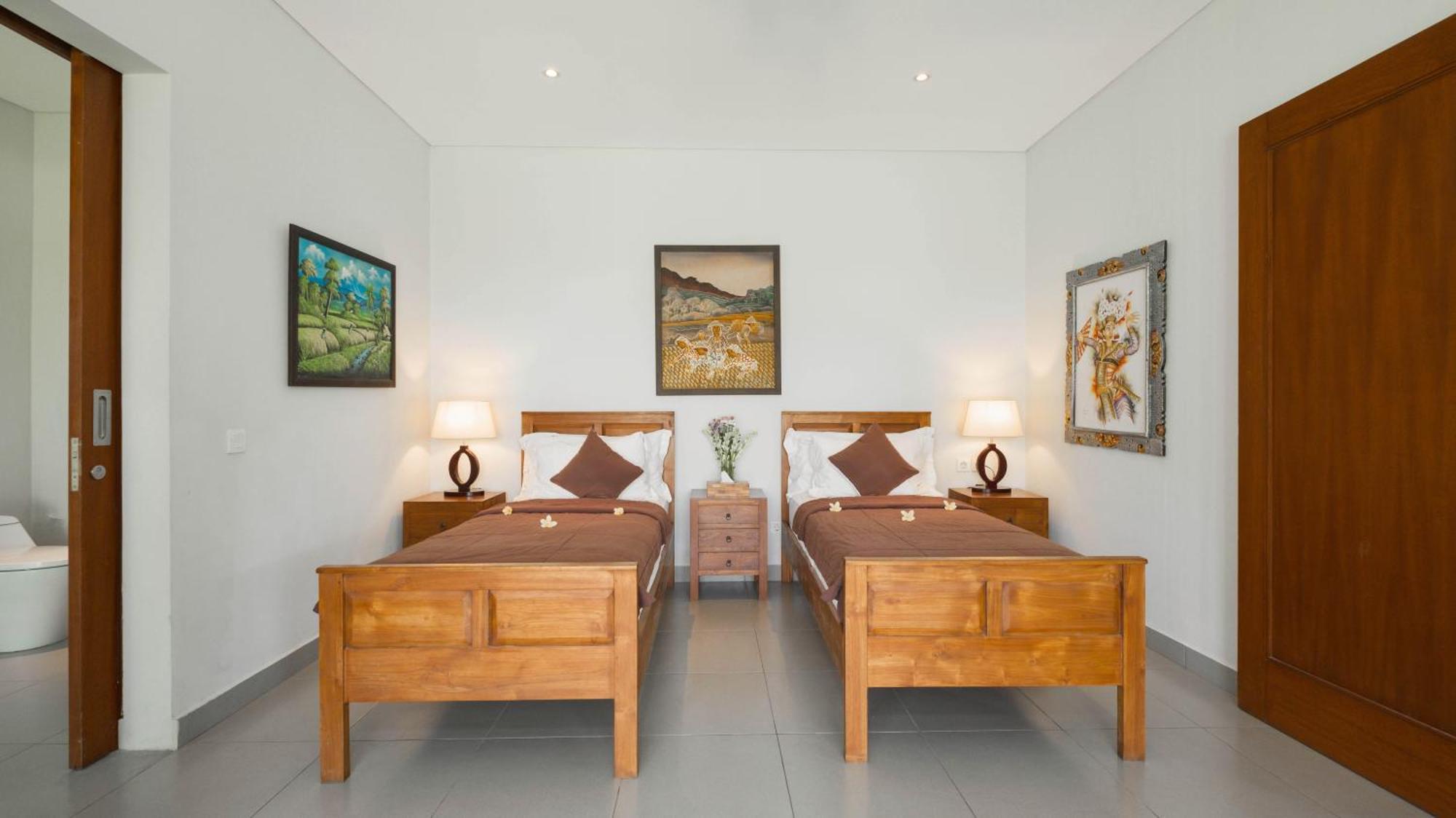 Villa Yenian By Villa Finder Canggu Exteriér fotografie